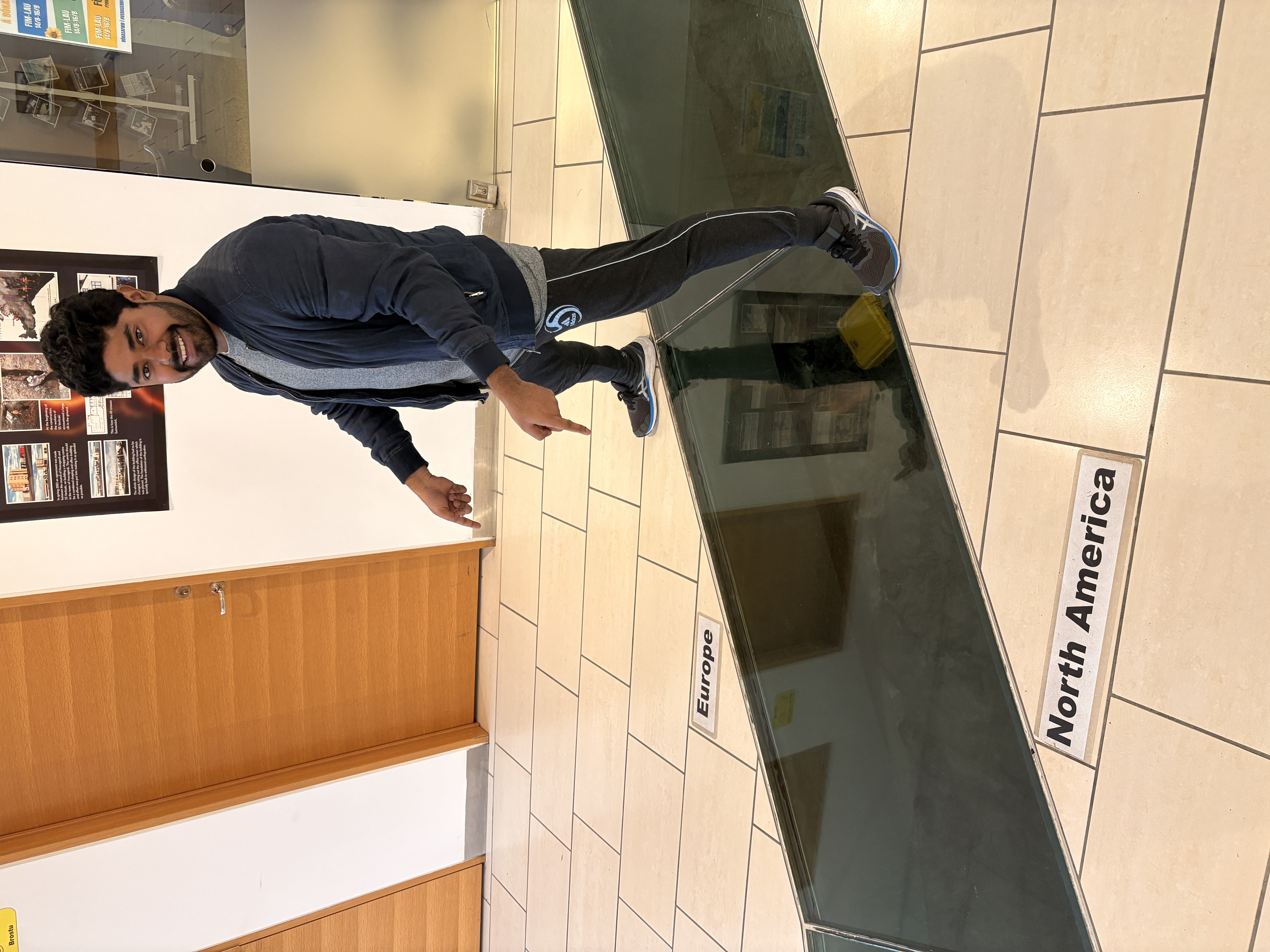 Sunnumörk Shopping Center